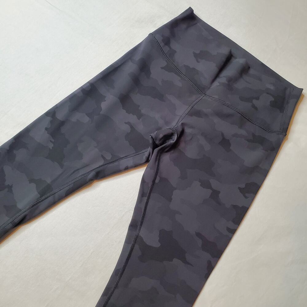 Lululemon Size 8 Wunder Under High-Rise Tight 25" Full-On Luxtreme Camo Gray